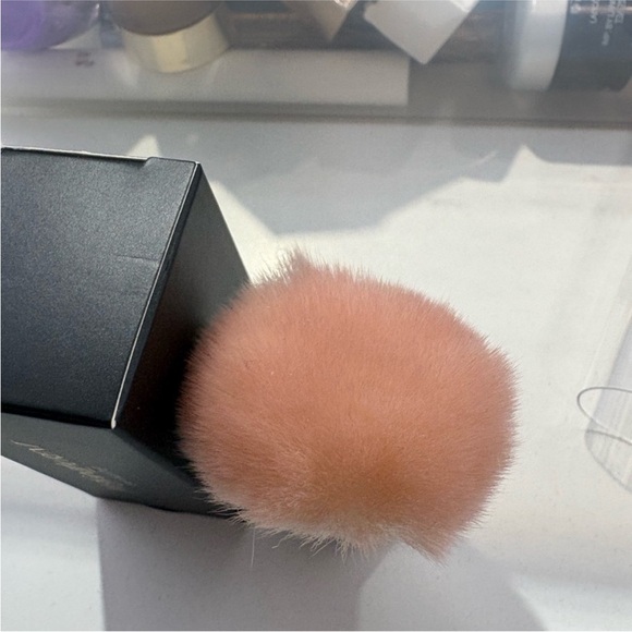 Yves Saint Laurent Beauté mini  Brush - Picture 3 of 5